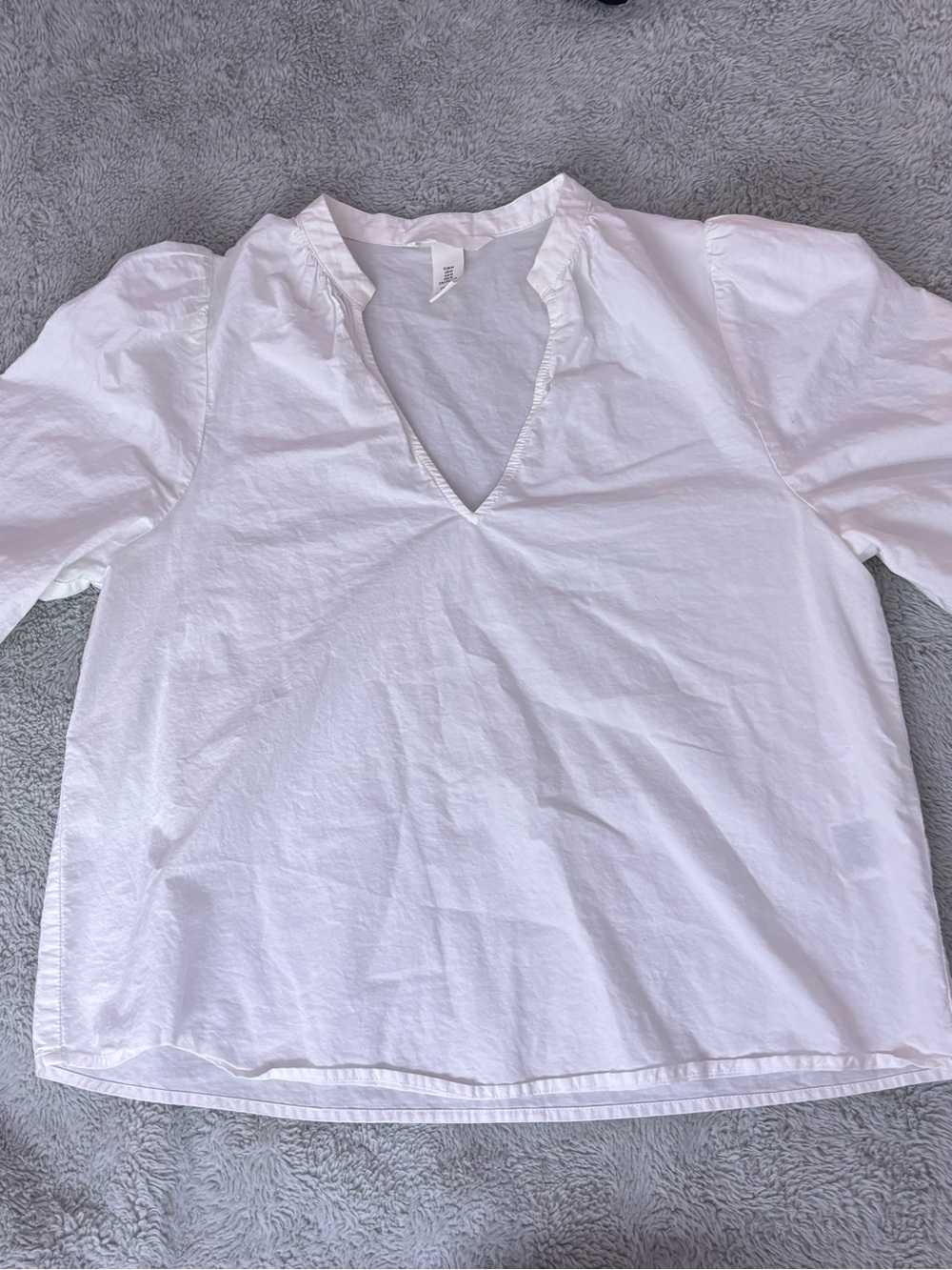 H&M White Eyelet Sleeve V-Neck Blouse